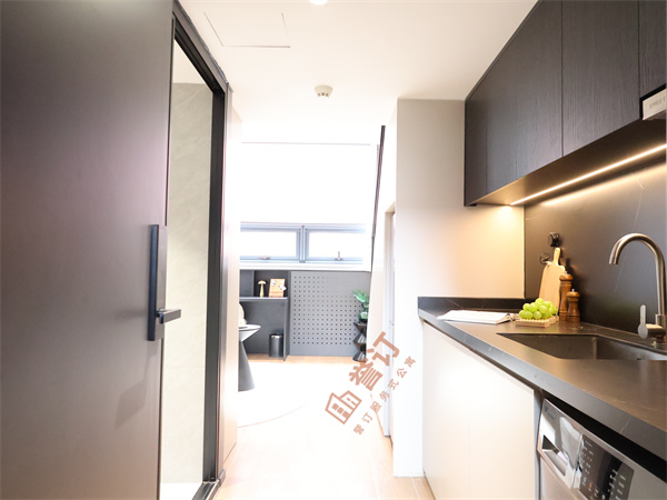 Base佰舍奥体中心