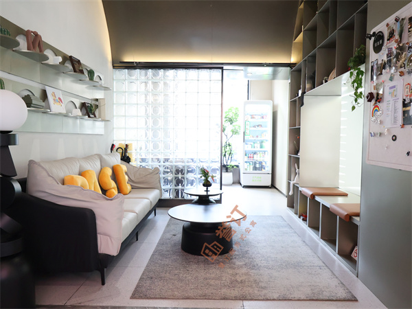 Base佰舍奥体中心